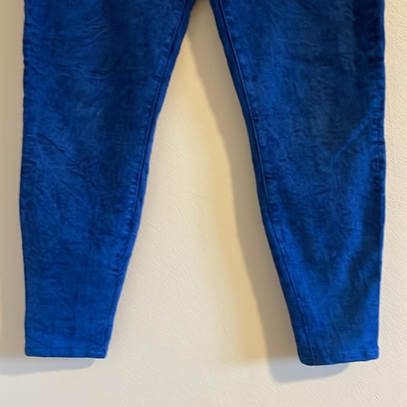 Mother Women's Blue Jeans - Picture 5 of 11